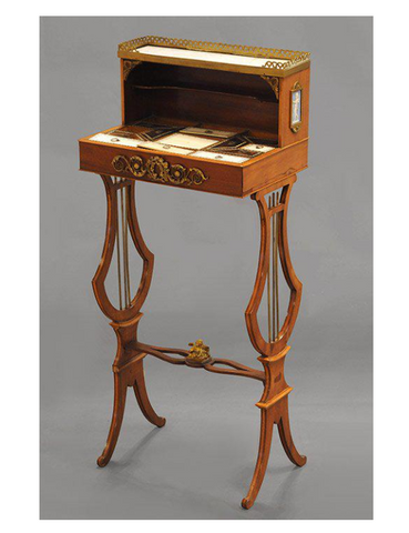 I/R Louis XV period sewing kit